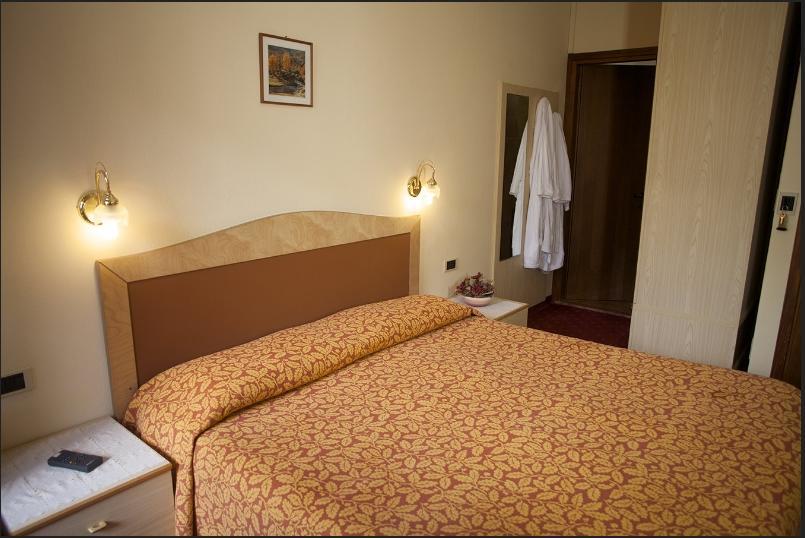 Hotel Venezia Rocca Pietore Kamer foto